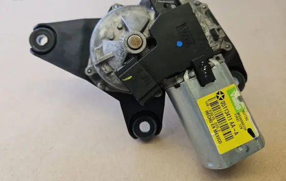 Chrysler Town & Country V Rear window wiper motor 05113411AA