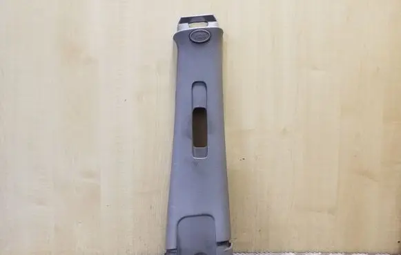 KIA Sorento (B) pillar trim (top) 858263E000 858203E200