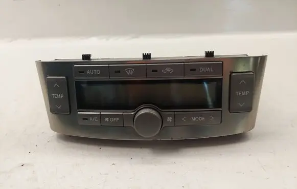 Toyota Avensis T250 Climate control unit 5590005201 5590005200