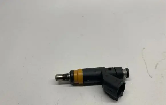 Dodge RAM 1500 DS Fuel injector 05037479AC