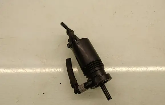 Volvo XC60 Headlight washer pump 1013229