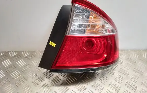 Subaru Legacy Rear/tail lights 22020960