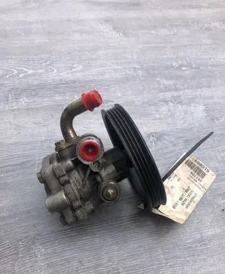 Suzuki Baleno EG Power steering pump
