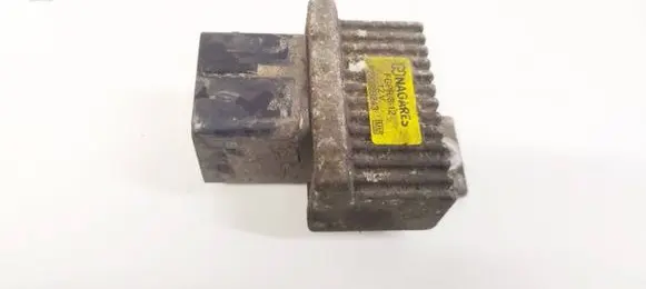 Renault Megane III Glow plug pre-heat relay 8200859243