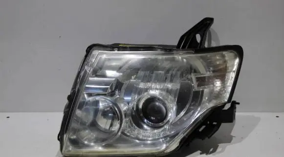 Mitsubishi Pajero Headlight/headlamp