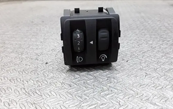 Renault Scenic II - Grand scenic II Headlight level height control switch 8200121805B