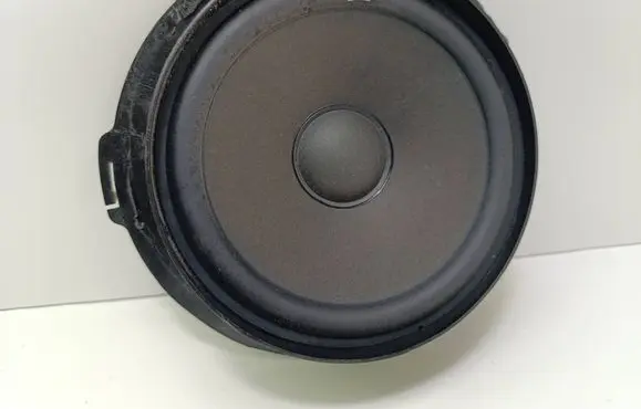 Mercedes-Benz E W211 Front door speaker A2118200802