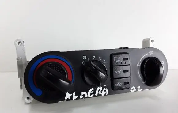 Nissan Almera N16 Climate control unit