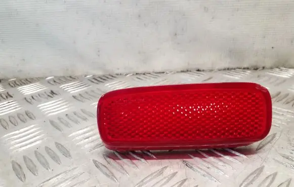Rear tail light reflector
