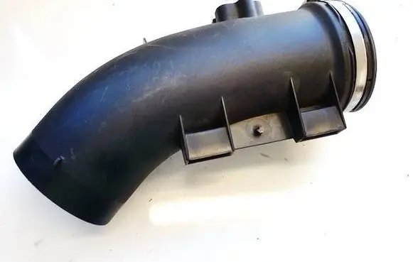 BMW 5 F10 F11 Air intake hose/pipe 1054695S02