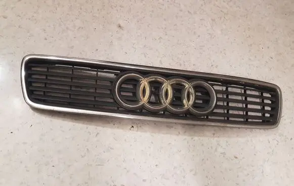Audi A4 S4 B5 8D Front grill 8D0853651J