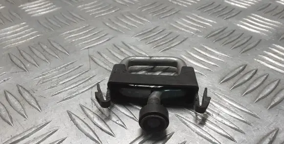 Volvo XC40 Engine bonnet/hood lock/latch loop/hook 