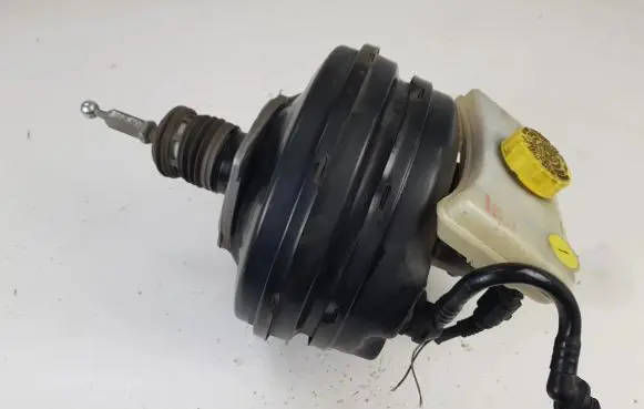 Audi A6 S6 C5 4B Brake booster