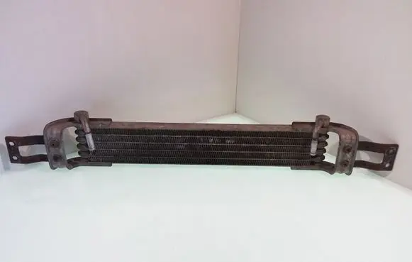 Engine oil radiator