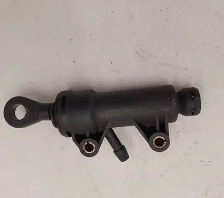 BMW 3 E46 Clutch master cylinder 1163899