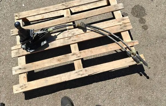 Mazda 3 II Gear shifter/selector 8127025200