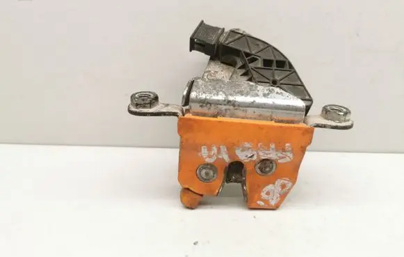 Skoda Fabia Mk2 (5J) Tailgate/trunk/boot lock/catch/latch 6Y9827501K