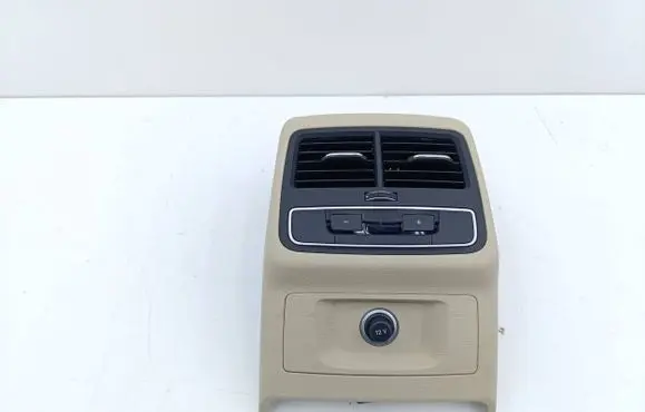 Audi A5 Rear air vent grill 8W0819203B