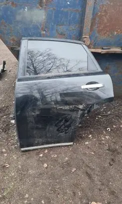 Infiniti FX Rear door
