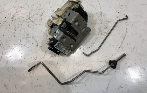 Jeep Grand Cherokee Rear door lock