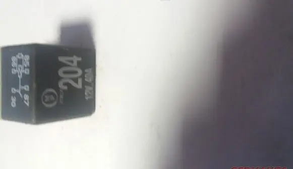 Volkswagen PASSAT B5 Other relay 431951253H