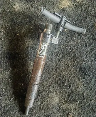 BMW X1 E84 Fuel injector 0445116024