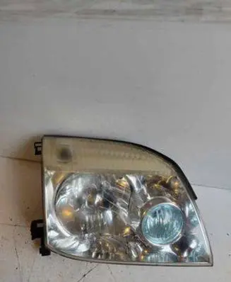 Nissan X-Trail T30 Headlight/headlamp