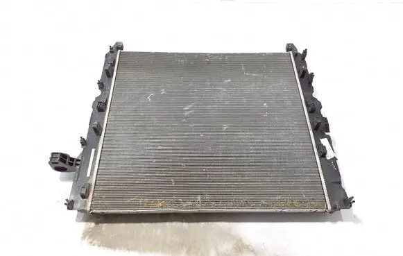 Renault Master IV Coolant radiator 214107050R