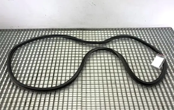 Jeep Cherokee Rubber seal front door (on door) 