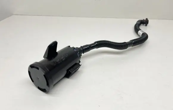 BMW M4 G82 G83 Fuel tank valve 7466189