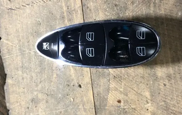 Mercedes-Benz E W211 Electric window control switch A2118219951 SWF501703 2840308005