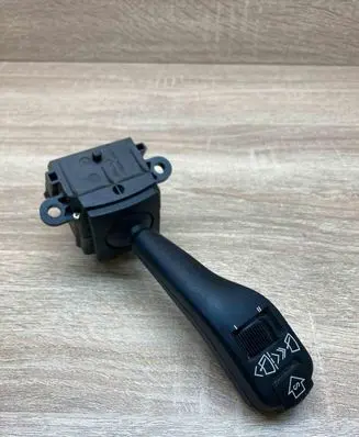 BMW 5 E39 Wiper control stalk 8375408