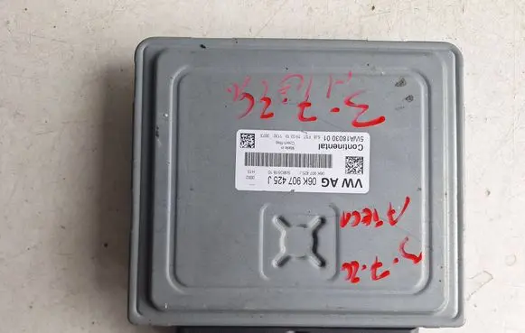 Skoda Octavia Mk3 (5E) Engine control unit/module 06K907425J