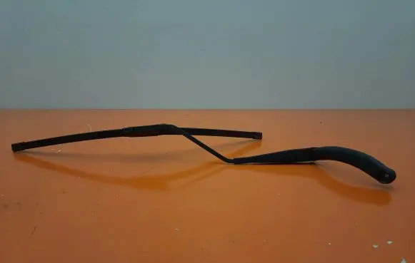 Citroen Nemo Front wiper blade arm 1353217080