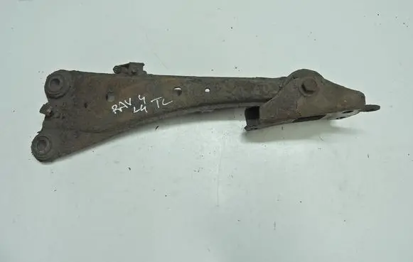 Toyota RAV 4 (XA30) Rear control arm