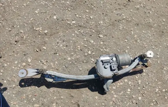 BMW 7 F01 F02 F03 F04 Front wiper linkage and motor 7272368 7272452 3397021320