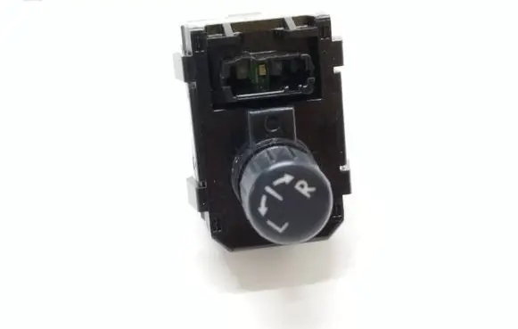 Subaru Outback Wing mirror switch 33061AJ000 0705SD