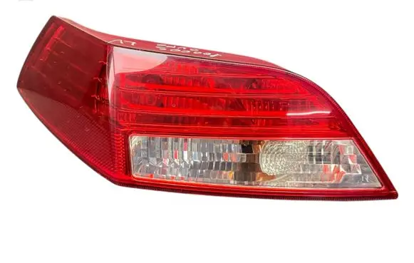 Ford Focus Rear/tail lights 6N4113404A