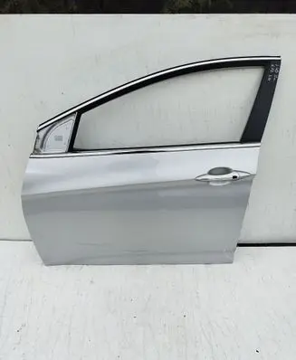 Hyundai i40 Front door
