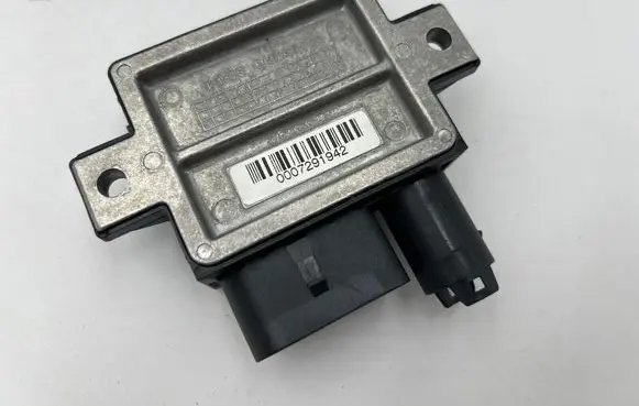 BMW 7 F01 F02 F03 F04 Glow plug pre-heat relay 12217800156