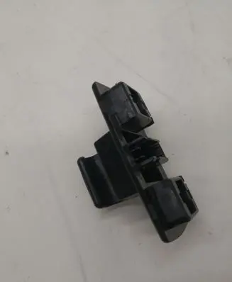 Mercedes-Benz S C217 Sun visor clip/hook/bracket A2468100012