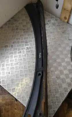 Ford Fiesta Wiper trim 2s61a02228ad