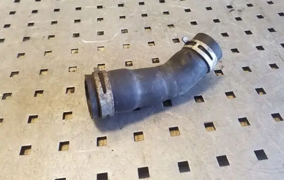 Nissan X-Trail T31 Engine coolant pipe/hose