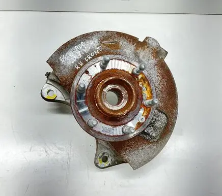 Cadillac Escalade IV Front wheel hub 23356814