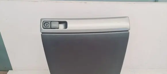 Volvo S40, V40 Glove box lid/cover 30801106 30807049 30813340