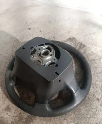 Volvo S80 Steering wheel P9046