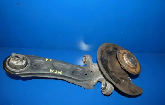 Mercedes-Benz B W246 W242 Rear wheel hub