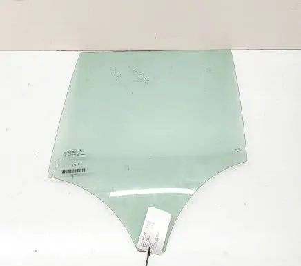 Volvo XC40 Rear door window glass 32244799
