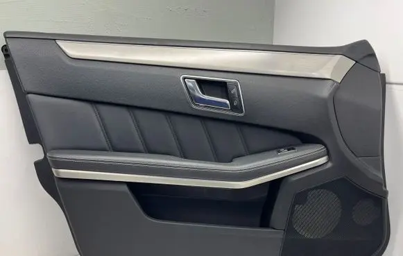 Mercedes-Benz E W212 Front door card panel trim 1697353