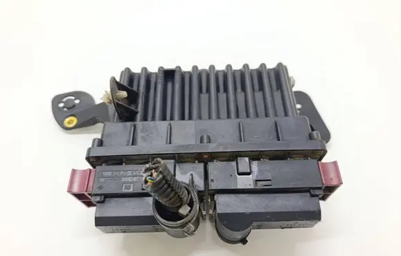 Opel Zafira A Fan control module 24410128 15396911